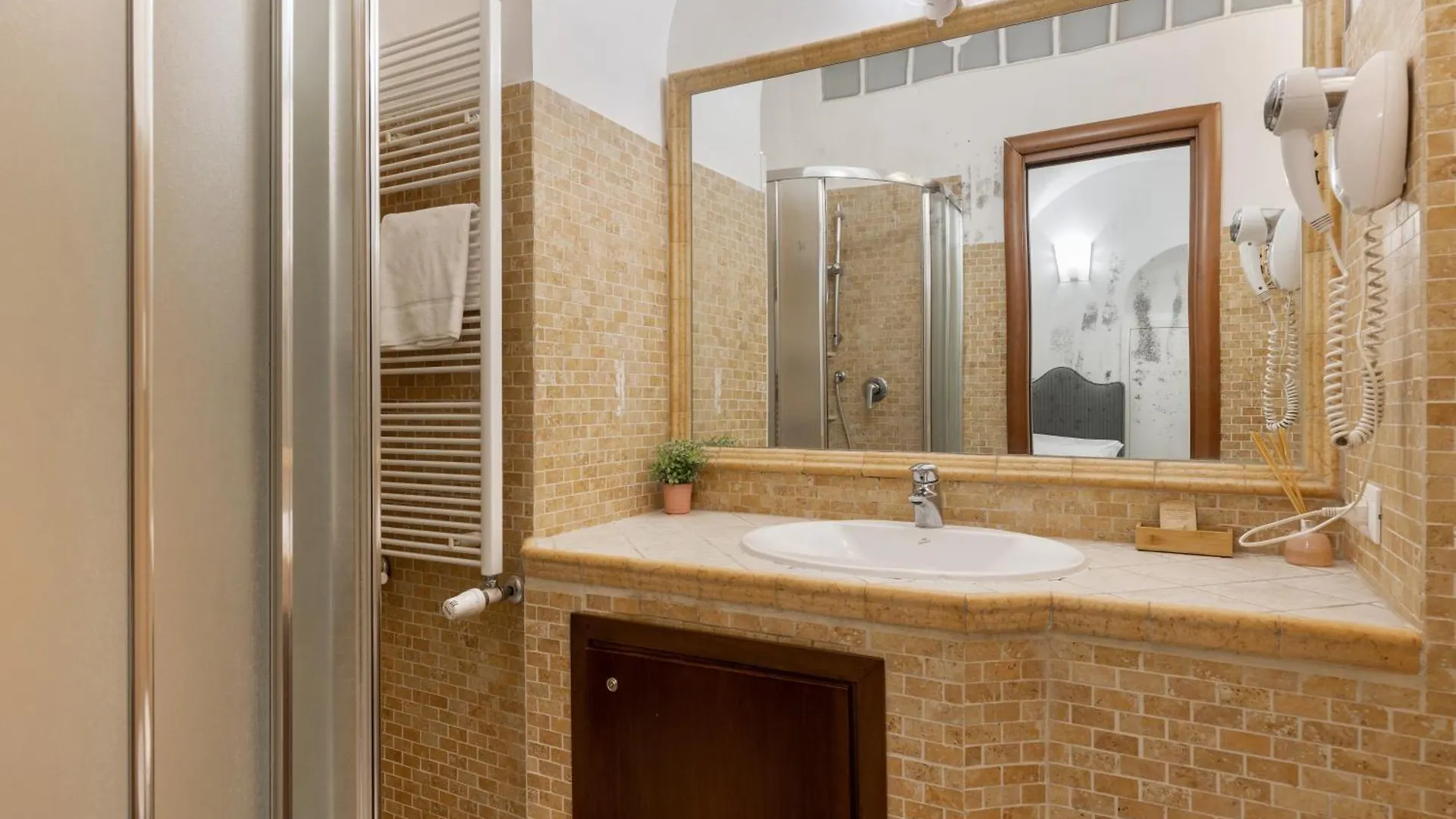Domus 15 - Guest House Rome 0*,  Italy