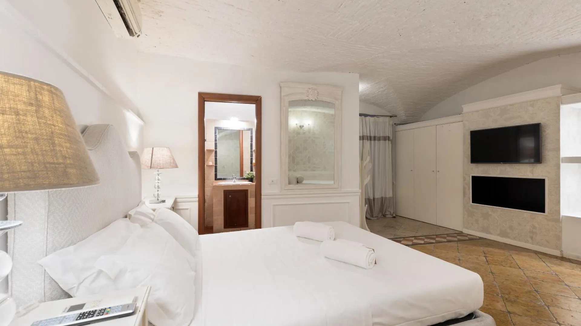 Domus 15 - Guest House Rome Italy