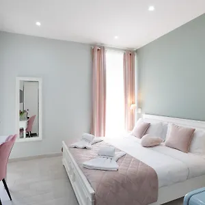 Colosseo House Guest house